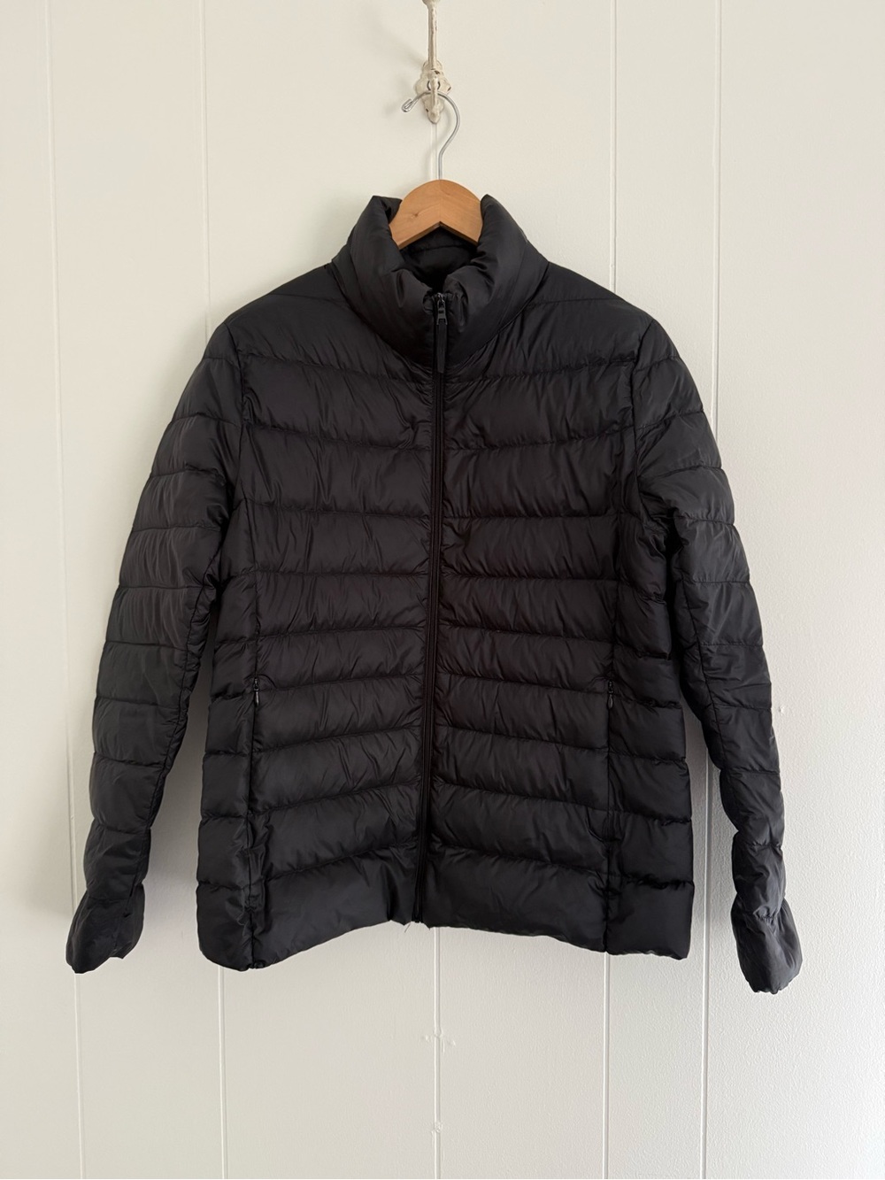 Uniqlo Women’s Black Packable Down Jacket